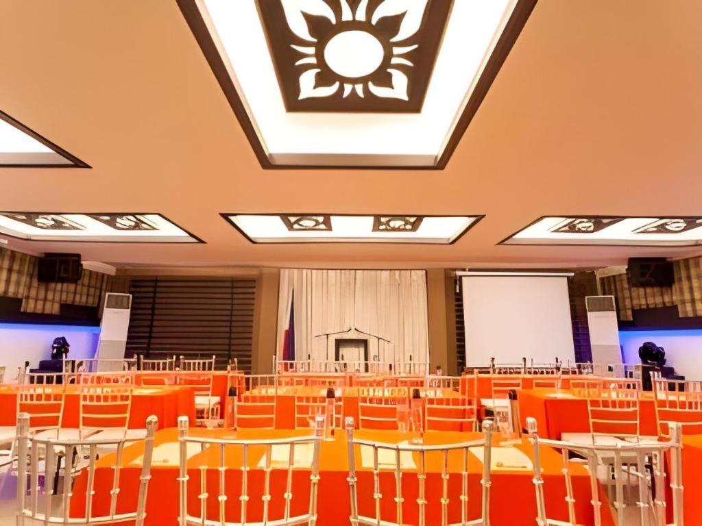 L Square Hotel Tarlac City Extérieur photo