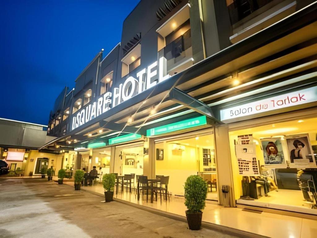 L Square Hotel Tarlac City Extérieur photo