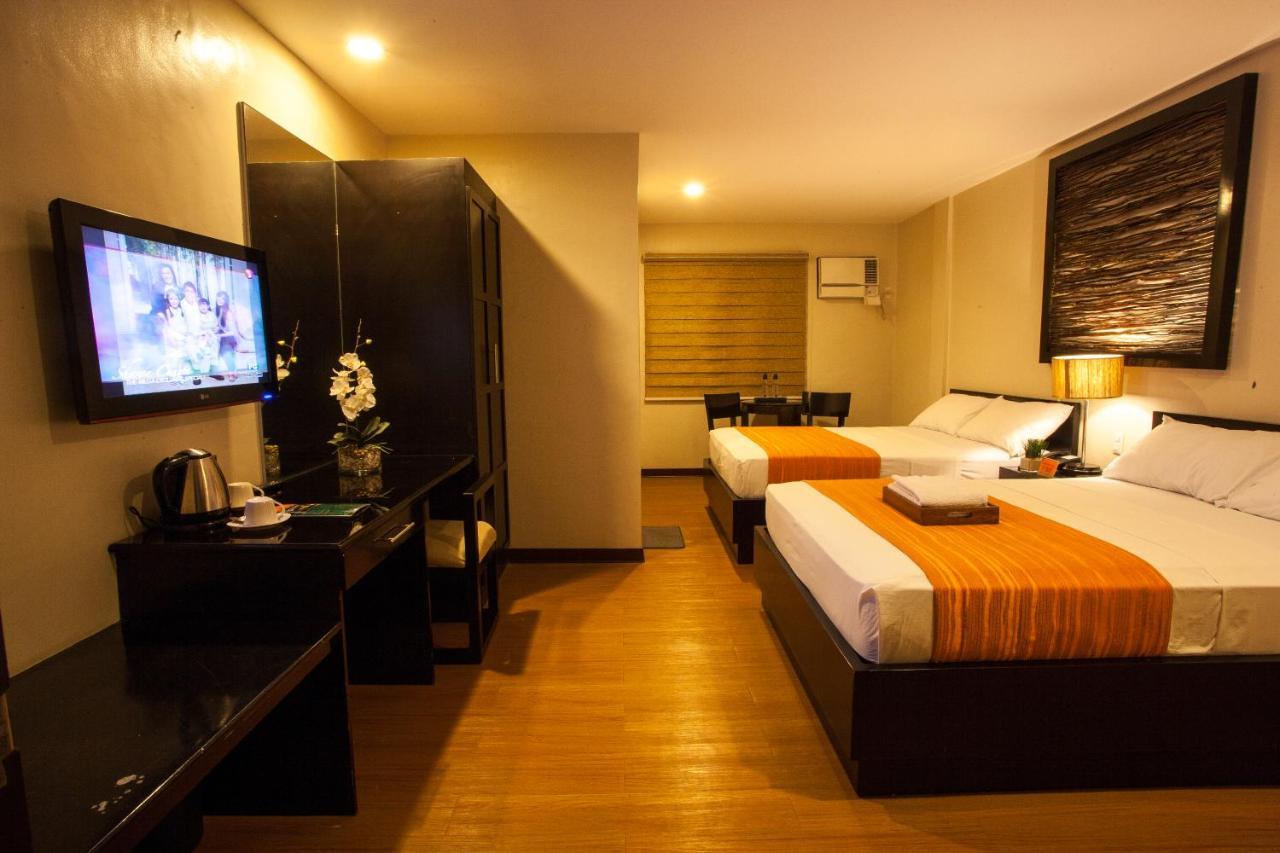 L Square Hotel Tarlac City Extérieur photo