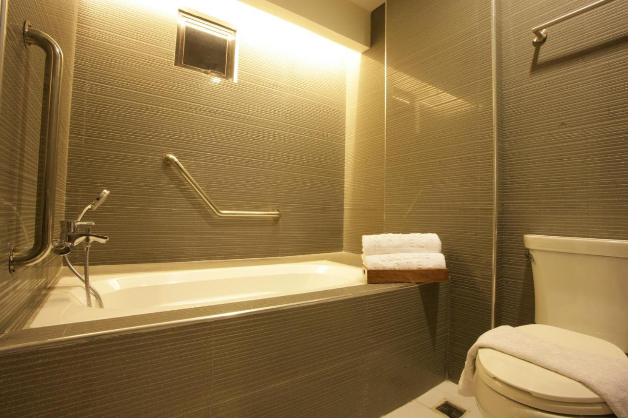 L Square Hotel Tarlac City Extérieur photo