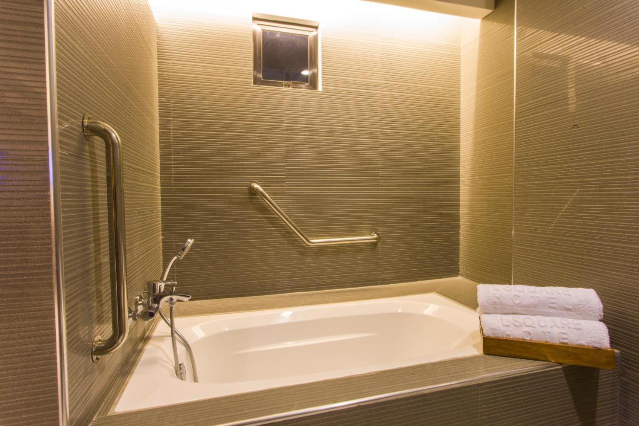 L Square Hotel Tarlac City Extérieur photo
