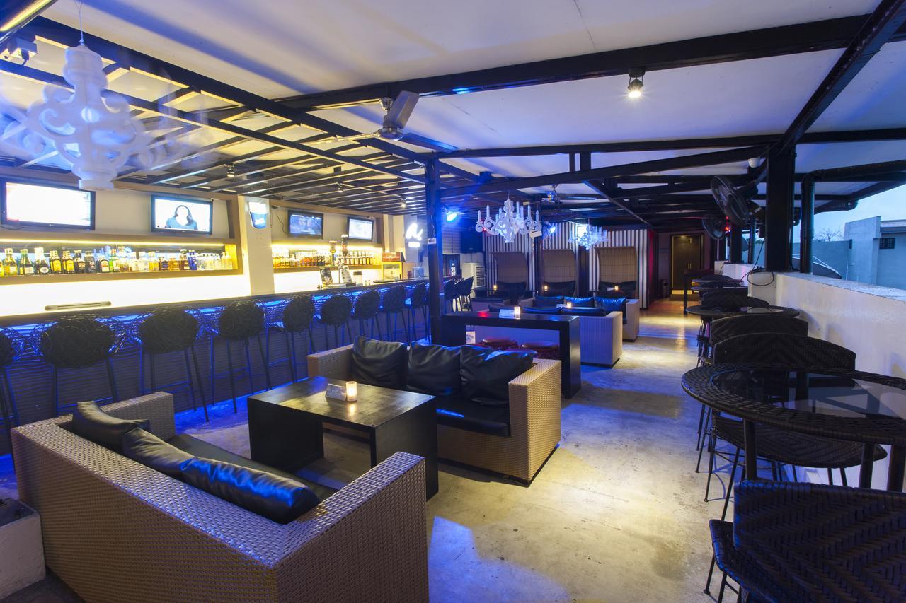 L Square Hotel Tarlac City Extérieur photo
